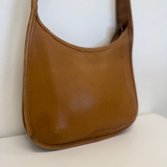 COACH VINTAGE BAG #9020 YELLOW COLOR pre own - Picture 2 of 8